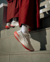 Puma привлекла буддийских монахов к продвижению беговых кроссовок